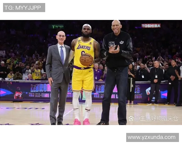 勒布朗詹姆斯：篮球巨星的传奇旅程与时代影响力解析